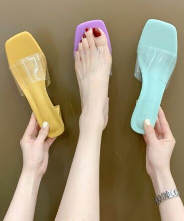 The Shirleylos in Lilac