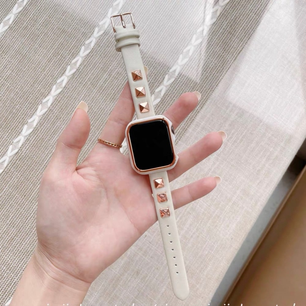 The StudLin I watch Strap in White