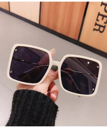 Ashrykins Oversized Square Frames in Off White with gradient lenses