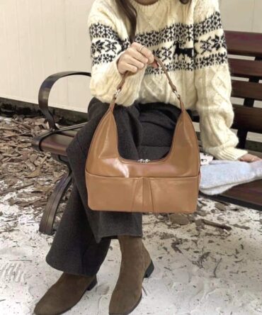 Askrykins new hobo bag in khaki