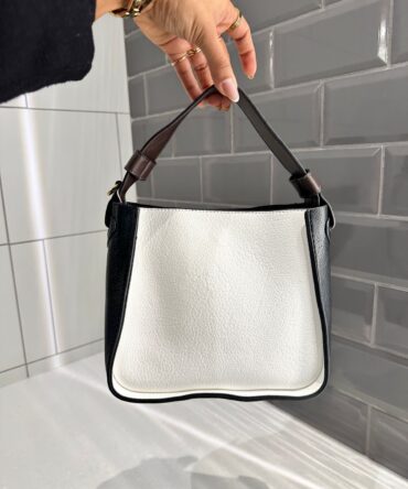 Ashrykins Color Block Structured Bucket Crossbody Bag in Black and White