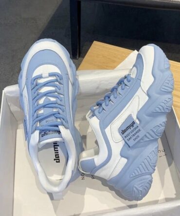ContraPanel Sneakers in Blue and White