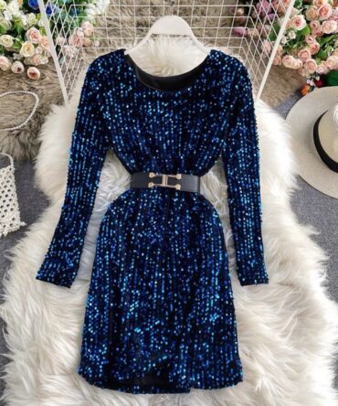 CiiQuin in Electric Blue