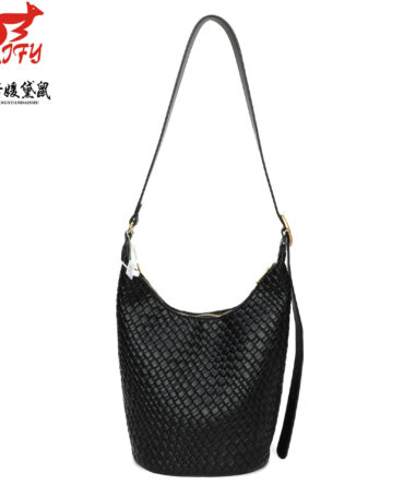 Ashrykins Noir Grace Hobo in Black