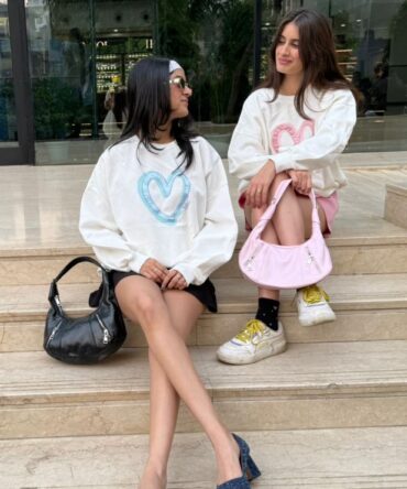 HeartSync Oversized Sweatshirt in blue