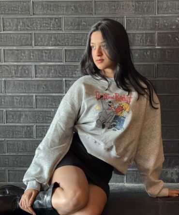 Women’s Graphic Oversized Sweatshirt
