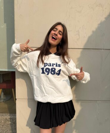 Paris1984 Women’s Casual Sweatshirt in White